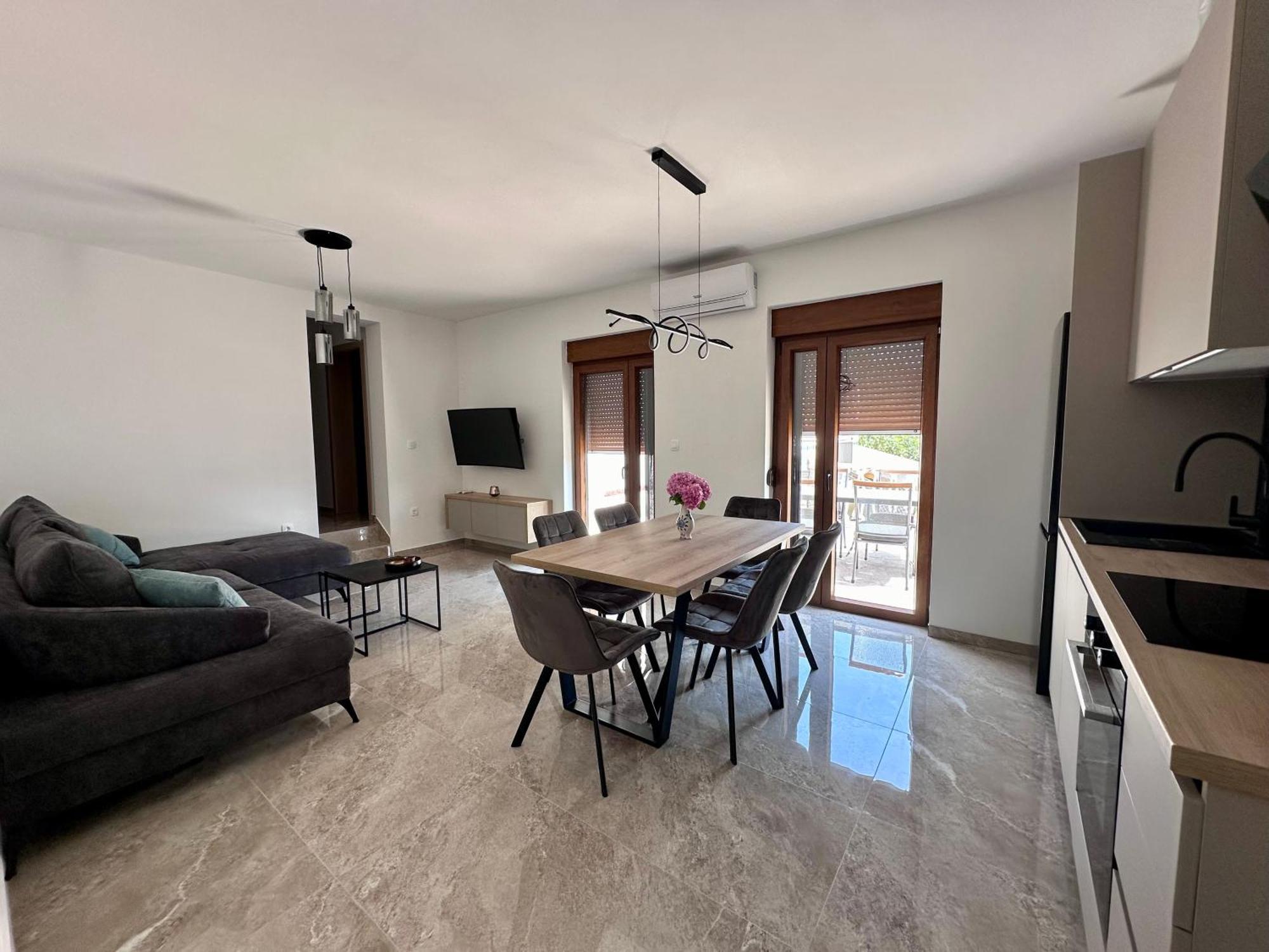 Apartmani 4 Palme Starigrad Paklenica Exterior foto